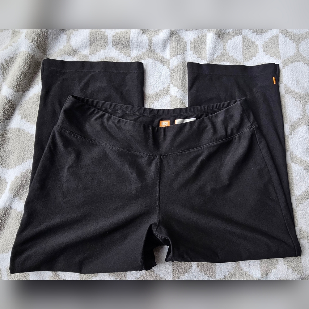 woman's Lucy tech pants